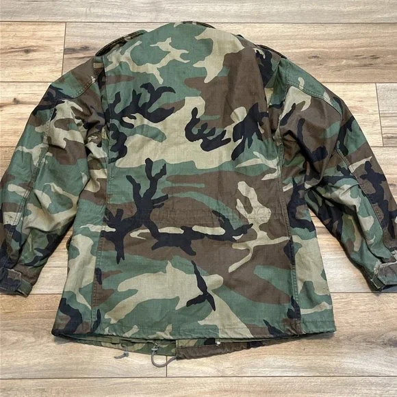 Army Camouflage Cold Weather Field Coat Jacket MEDIUM Reg Full Zip Hidden Hood - Picture 13 of 13